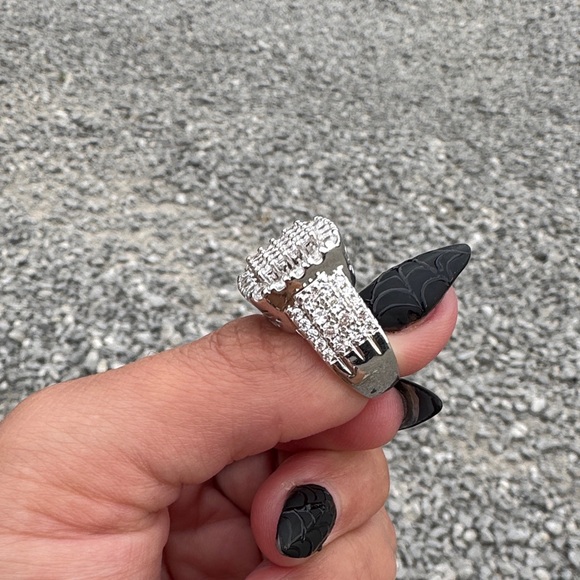 New S925 Elegant Silver Square Ring - Picture 9 of 11